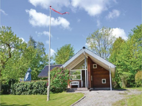 Three-Bedroom Holiday home with a Fireplace in Gilleleje